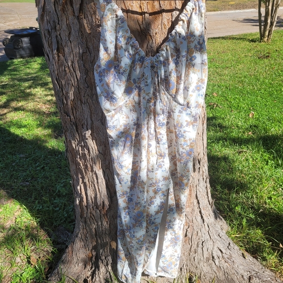 Abercrombie & Fitch | White Floral Dress | Large Petite - Picture 7 of 11